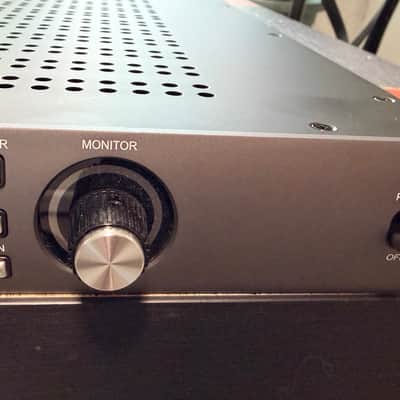 Universal Audio Apollo x16 Heritage Edition Thunderbolt 3 Audio Interface 2020 - Present - Gray image 2