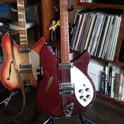 Rickenbacker 330 1966 Burgundyglo image 1