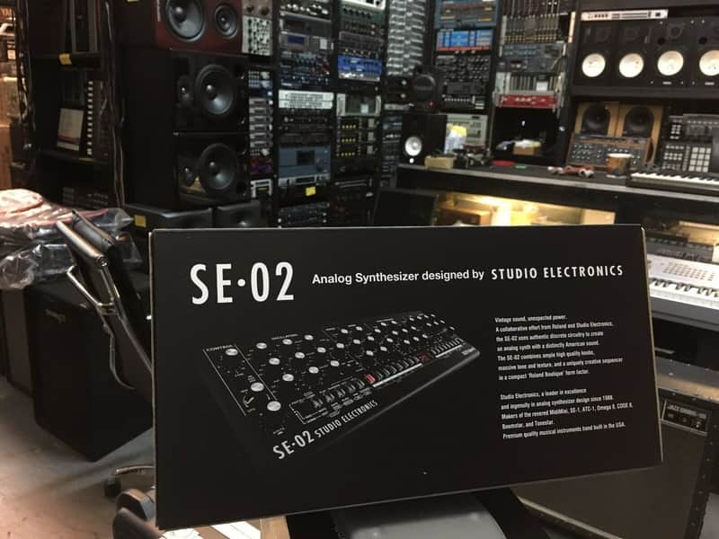 Roland SE-02 Boutique Series Synthesizer Module | Reverb