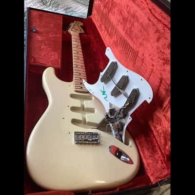 FENDER STRATOCASTER 1974-75 WHITE SUPER CLEAN ALL ORIGINAL EXAMPLE image 17