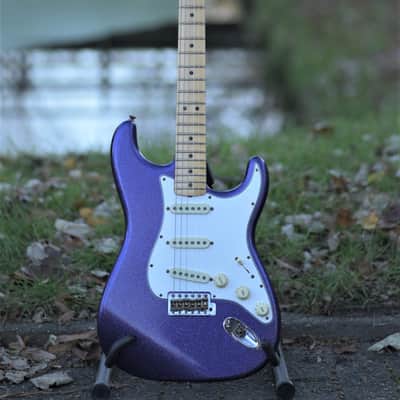 Fender Custom Shop F22 LTD '69 Stratocaster, Journeyman Relic - Aged Purple Sparkle image 3