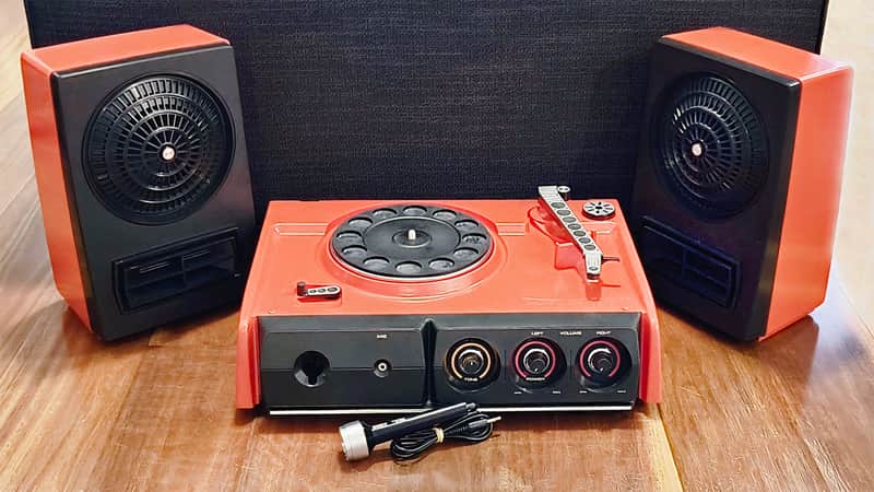 Vintage Sanyo SPT-1100T Stereo Record Player with Speakers - Rare image 1