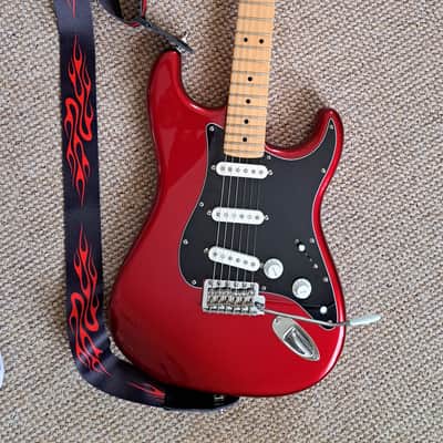 Fender American Special Stratocaster 2015 - Candy apple red / maple, + Fender case image 11