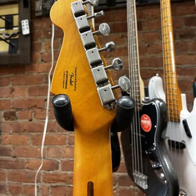 Squier 40th Anniversary Stratocaster, Satin Sonic Blue image 8