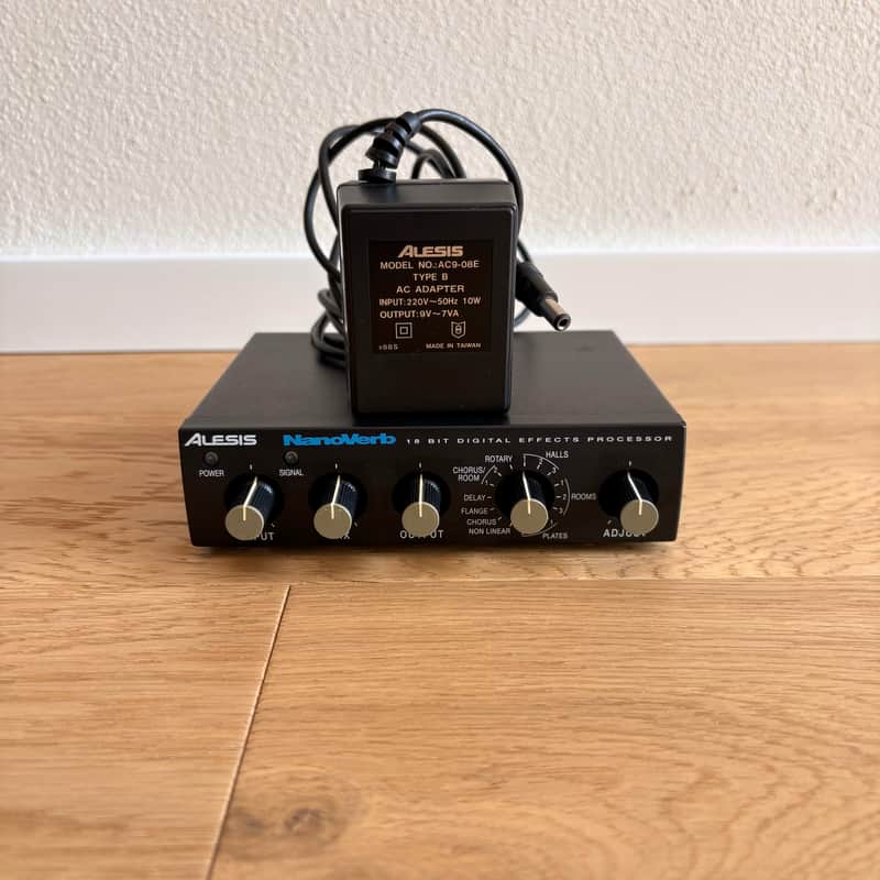 Alesis Nanoverb (1996) 18-Bit Digital Effects Processor! With original power supply! image 1