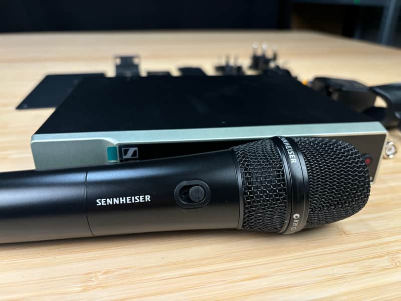 Sennheiser EW835-S Wireless Handheld Microphone System image 1