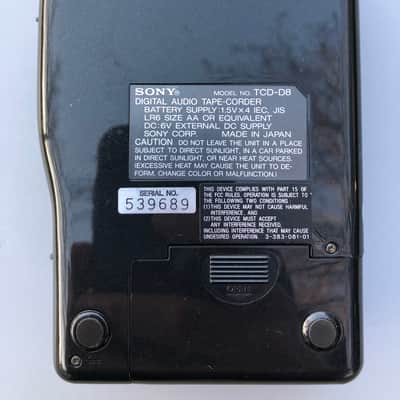Sony DAT Walkman TCD-D8 Portable Recorder w/ Case & Power Supply image 7