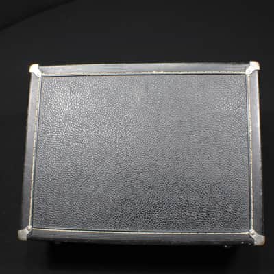 A LeBlanc Bb Clarinet in a Hard Case with Extras 28 C image 6