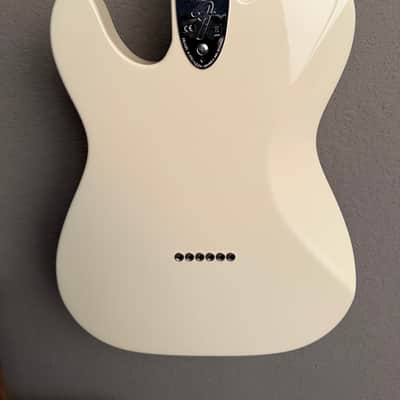 Fender American Vintage II '77 Telecaster Custom with Rosewood Fretboard 2022 - Present - Olympic White image 4