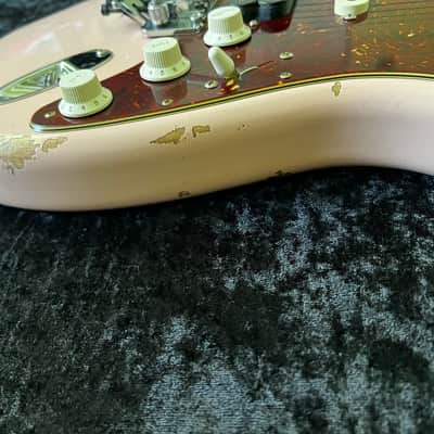 Fender Stratocaster Custom Shop Floyd Rose. Relic’d Shell Pink image 8