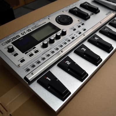 Boss GT-10 Guitar Effects Processor image 2