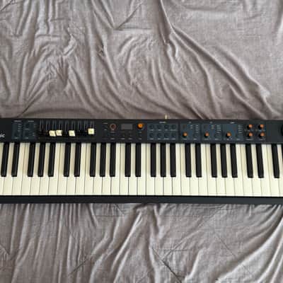 Studiologic Numa Compact 2x 88-Key Semi-Weighted Piano 2018 - Black image 1