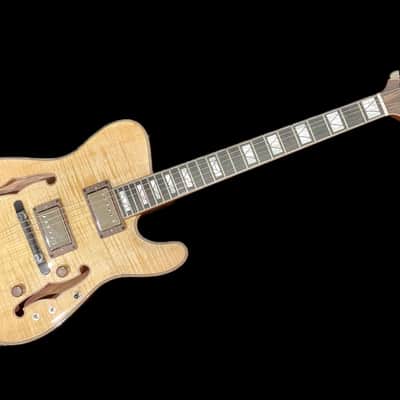 Maxey Archtop Lark Natural image 8
