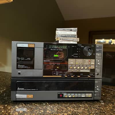 Vintage Mitsubishi Intelligent Audio System - DA-L70 / LT-70 - 1985 image 4