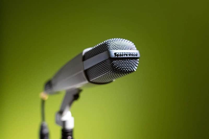 Sennheiser MD 421 II Cardioid Dynamic Microphone | Reverb