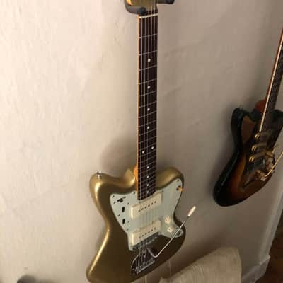 2008 Aztec Gold Fender American Vintage "Thin Skin" '62 Jazzmaster image 4