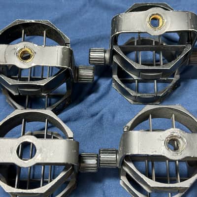Lot of 4 x Audio-Technica AT8415 Universal Microphone Shock Mounts 2010s - Black image 9