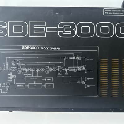 Roland SDE-3000 Digital Delay 1983 - 1994 Black image 2