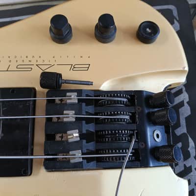 Kubicki Blaster Bass Late 80 Early 90 image 7