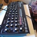Roland SE-02 Boutique Analogue synth