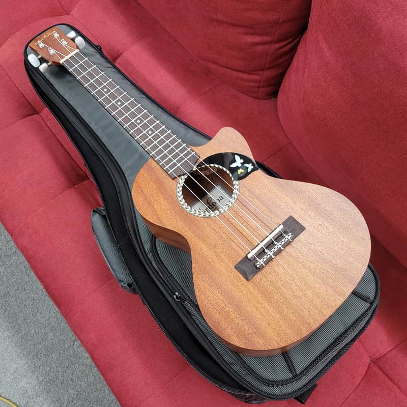 Cordoba 20TM-CE Tenor Cutaway Acoustic-Electric Ukulele Natural