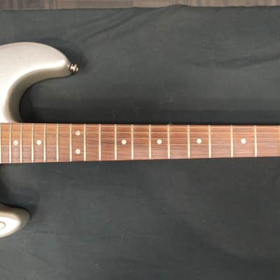 G&L Legacy Series 1997-1999 - Silver image 4