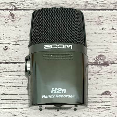 Zoom / H2n Handy / Multi-track Field Recorder Bundle with APH-2n Accessory Pack image 2