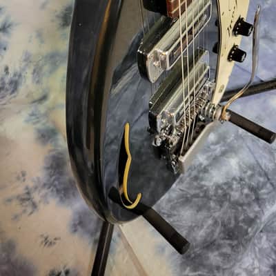 Video Demo 1967 Teisco May Queen Black White Pro Setup New Strings Hard Shell Case image 6