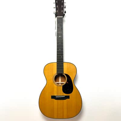 Martin 00-18 Standard Series image 3