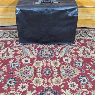 Fender Vibrolux Reverb 2-Channel 35-Watt 2x10" Guitar Combo 1967 - Black Panel image 12