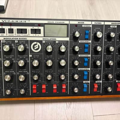 Moog Minimoog Voyager RME + wood handle image 2