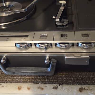 National SG-707 vintage portable radio phonograph (turntable) system/1971 image 5