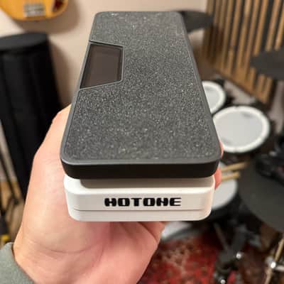 Hotone Tuner Press 2024 - Present - Black / White image 2