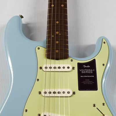 Fender Limited Edition Vintera II Road Worn '60s Stratocaster - Sonic Blue image 2