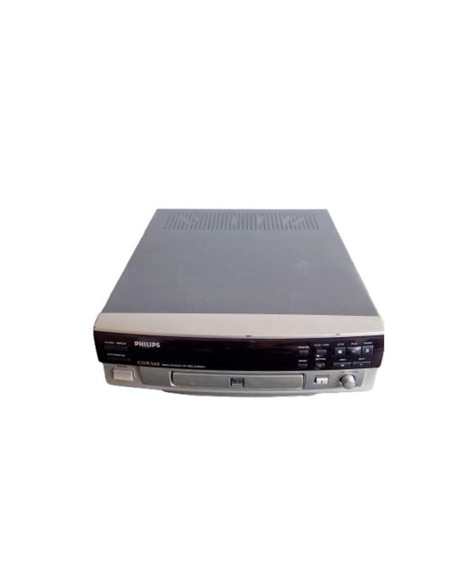 Philips CDR560 538 - CD Players - Good w/ Soft Case
