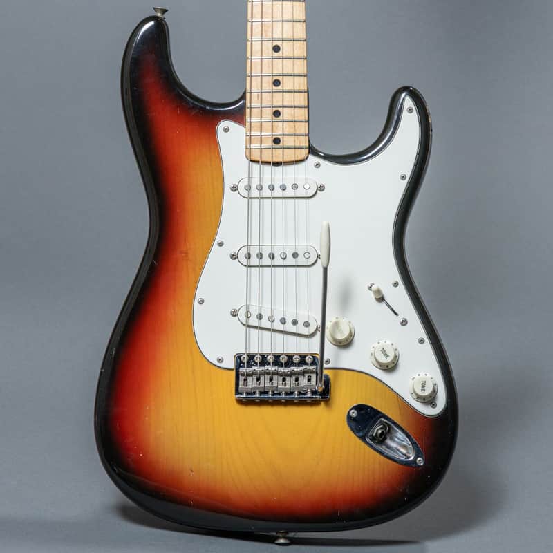 Fender Stratocaster 1971, Sunburst image 1