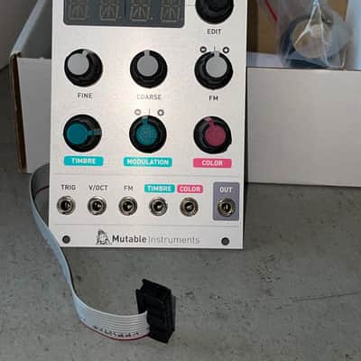 Mutable Instruments Braids Macro Oscillator w/ Original Box & Manual image 1