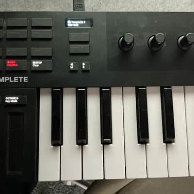 Native Instruments Komplete Kontrol M32 | Reverb