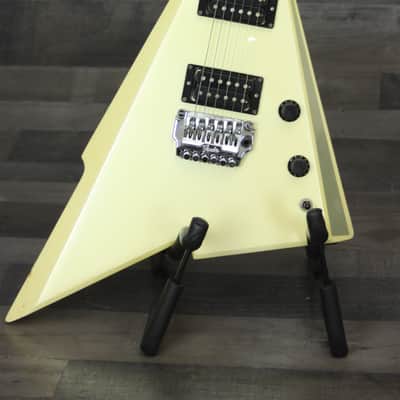 Fender Katana 1985 White image 1