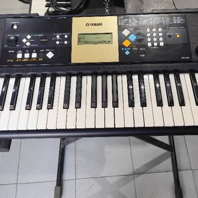 Tastiera arranger amatoriale Yamaha YPT-220 - Usata image 2