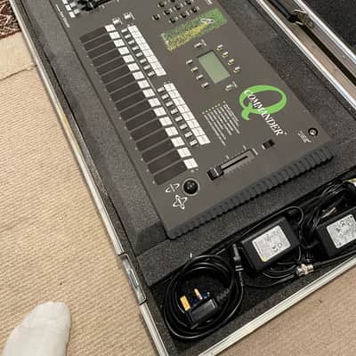 Lightprocessor Q-commander DMX moving light lighting desk image 13