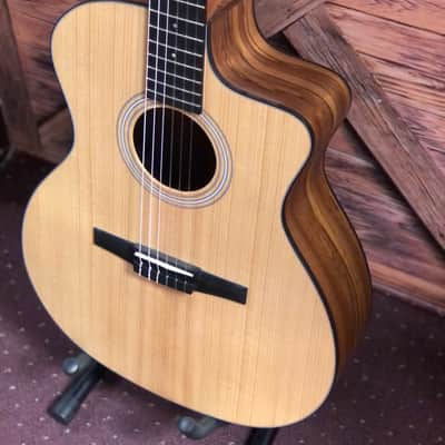 Taylor 114ce-N LTD Ovangkol 2019 - Natural image 2