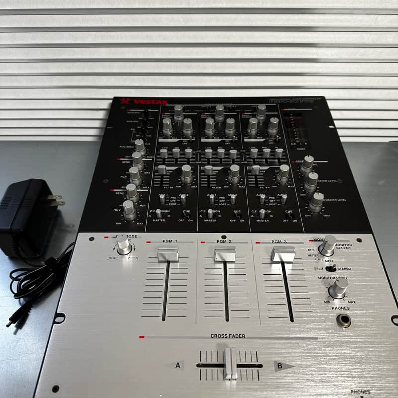 Vestax PMC-37Pro Professional Mixing Controller 2002 image 1