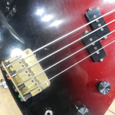 Quest p bass 1980-90s - Red image 3