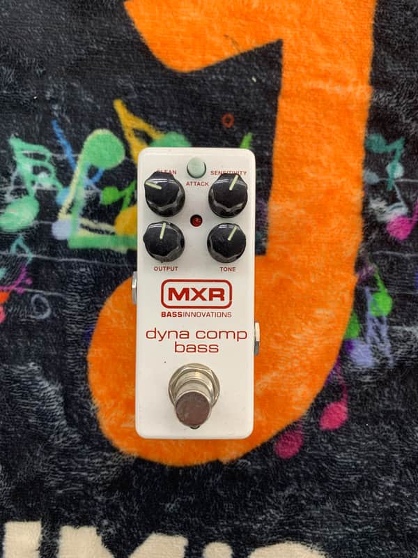 MXR M282 Dyna Comp Mini Bass Compressor 2019 - Present - White image 1