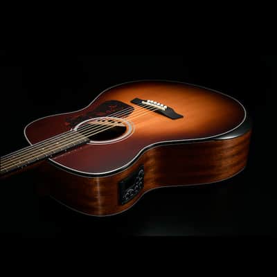 Walden G550REAB-G Natura Solid Spruce Top Armrest Grand Auditorium Acoustic-Electric - Amber Burst Gloss Top / Open Pore Natural (G550REAB-G/W) image 7