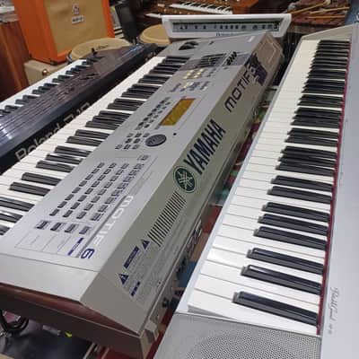 Yamaha Motif 6 Production Synthesizer 2000s - Gray