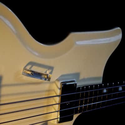 National VAL PRO "85"  1961 White. RES-O-GLAS. Extremely Rare. Great Condition. Tone image 10