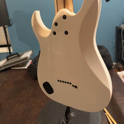 Ibanez TAM10-WH Tosin Abasi Signature 2014 - 2016 - White image 10