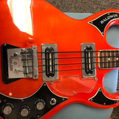 Must sell ... Price drop !!! Baldwin Baby Bison w/Rezotube  1965 Bass with CASE image 1